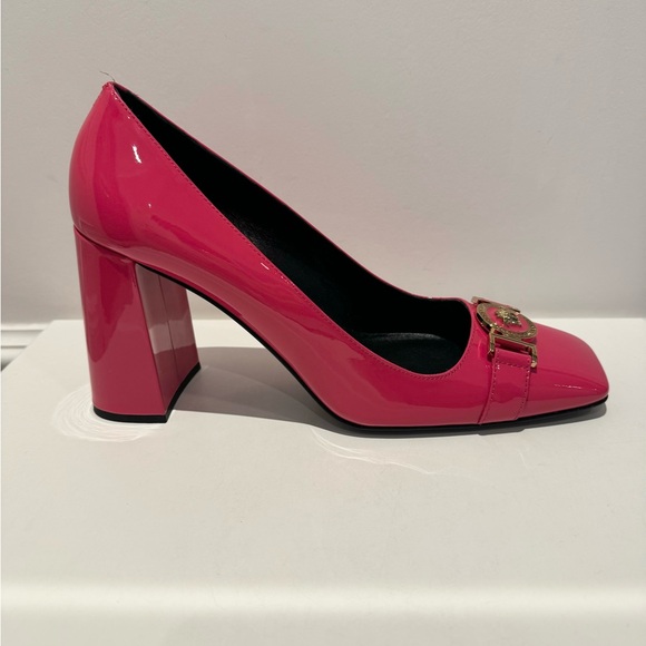 Brand new VERSACE Medusa Medallion Patent Leather Heels - Picture 3 of 5